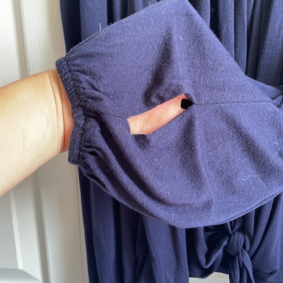 South Moon Under. Abbeline. Off the shoulder. Navy blue top  by - Picture 5 of 5